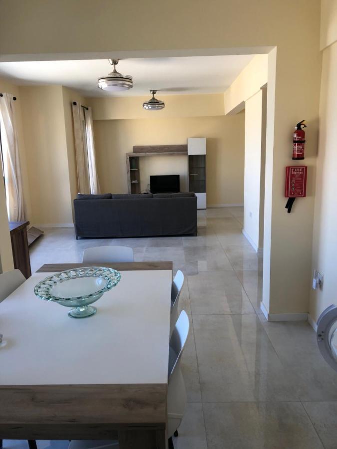 Ferienwohnung The Sea Across The Road - Flat 4 St. Paul's Bay Exterior foto